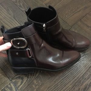 Two toned booties with buckle